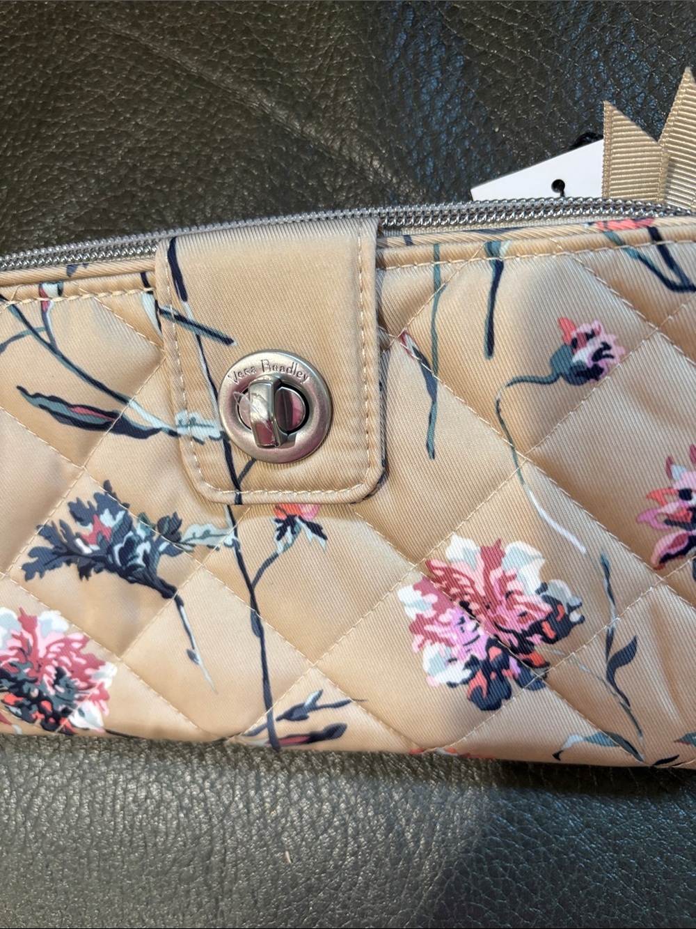 Vera Bradley RFID Turnlock wallet in strawflowers - Picture 6 of 8